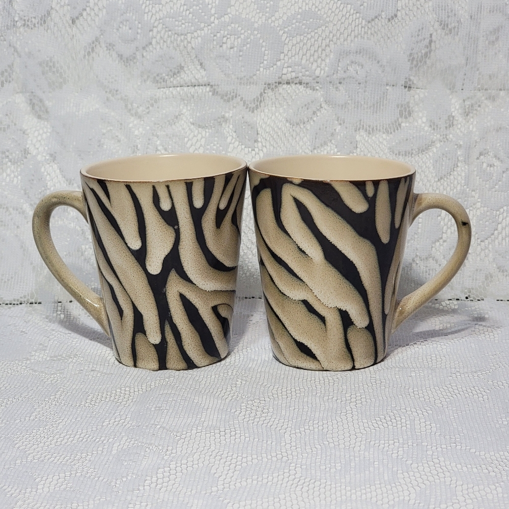Set of 2 Vintage Soho Loft Stoneware Zebra Print Pattern Mugs Black Beige - Picture 10 of 17